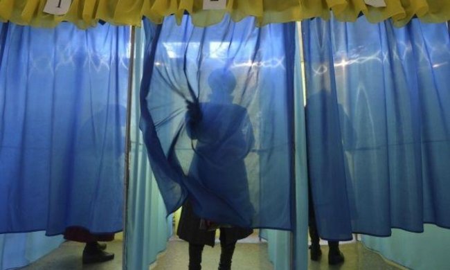 Найстарша зірка виборів президента: 101-річна українка влаштувала фурор на дільниці