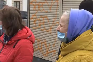 Помощь пенсионерам во время карантина, скриншот: YouTube