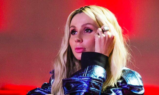 Лобода показала архівне "вагітне" фото: "Ніби кульку проковтнула"