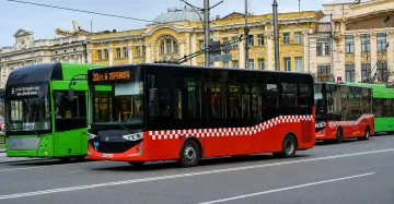 Автобуси та тролейбуси в Харкові