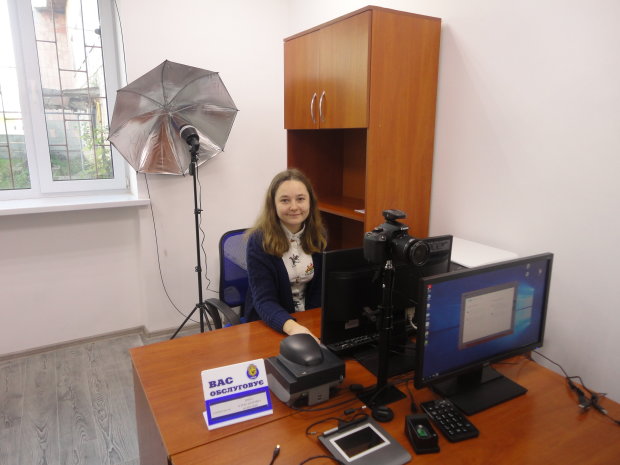 Паспорт за 15 хвилин - реальність: у Львові відкриють Центр швидкого оформлення документів
