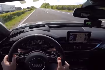 Водіння автомобіля. Фото: скрін youtube