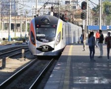 Троица 2018: Укрзализныця запустила дополнительные поезда