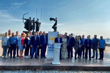 Команда Політичної партії "Громадський рух Миколи Томенка "Рідна країна" - фото з Фейсбук