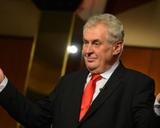 Чеський президент зізнався, що він агент Путіна