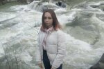 У Франківську зникла школярка, батьки втратили спокій - вся в чорному і з татуюванням