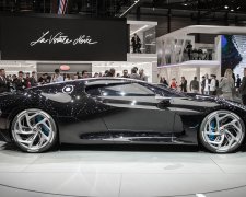 Bugatti випустила найдорожчий автомобіль у світі в єдиному екземплярі: чорна блискавка