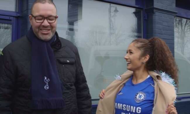 Фанатов "Тоттенхэма" испытали поцелуями (видео)