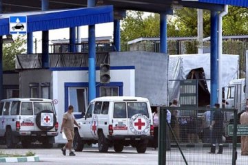 Червоний Хрест відправив на Донбас 15 вантажівок допомоги
