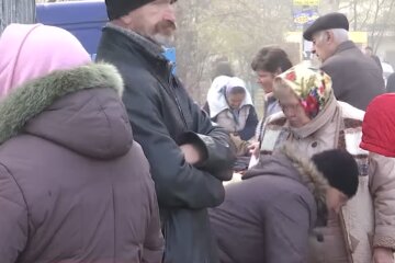 Пенсионеры, кадр из видео