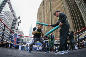 Сергій Дерев'янченко, Boxing Scene