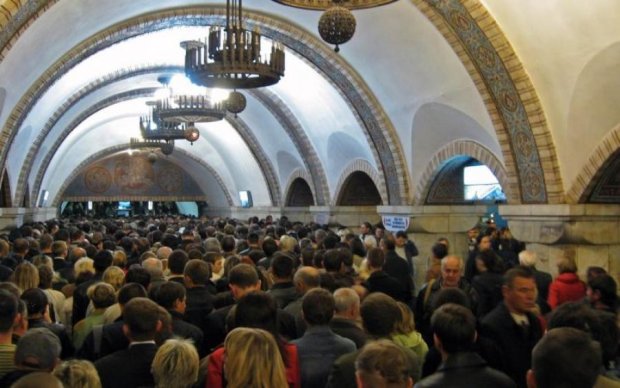 Одна неисправность спровоцировала зомби-апокалипсис в киевской подземке