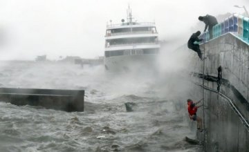 Руйнівний тайфун в Південній Кореї забрав десяток життів (відео)