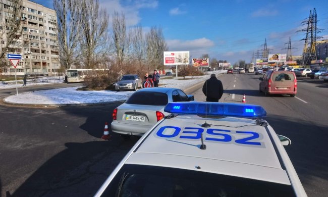 Кривава драма в Дніпрі: чоловік порушив правила дорожнього руху і з горя застрелився