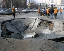 Киевские дороги доводят водителей до слез