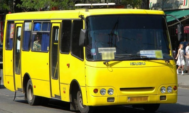 Пьяный маршрутчик рассекал по Львову вместе с испуганными людьми: "Оторвать руки вместе с рулем!"