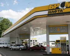 "БРСМ-Нафта" виготовляла фальсифікований бензин - МВС