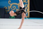 12-летняя чемпионка Украины по гимнастике лишилась волос в раннем детстве: мама шутливо называет инопланетянкой
