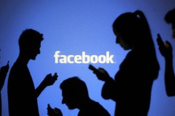 Google та Facebook покарають за "отруюючу пропаганду"