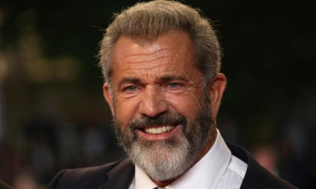 Гибсон  запоем отметил создание нового шедевра