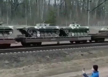 Военная техника в Беларуси, кадр из видео