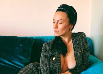 DJ NANA, instagram.com/anastasia_domination/