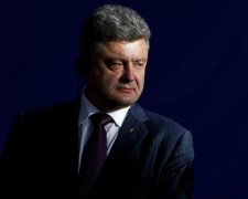 Порошенко отримав дивний подарунок від кращої подруги України