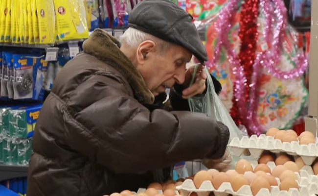 Пенсіонер. Фото: скрін youtube