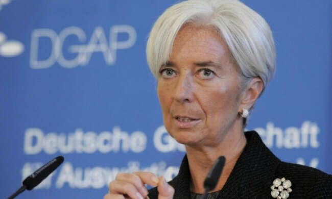 Порошенко з Лагард обговорили телефоном співпрацю України з МВФ