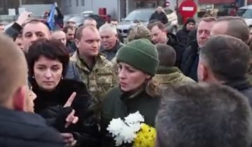 На похоронах бійця АТО стався скандал (відео)