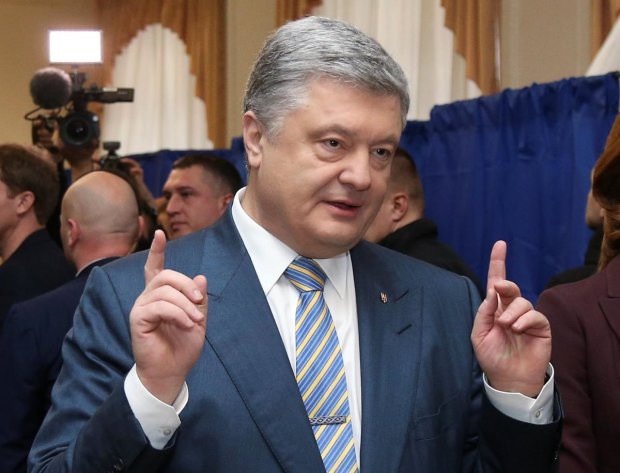 "Не с его яйцами играть на поле Зеленского": скандальный шоумен резко осадил Порошенко перед дебатами