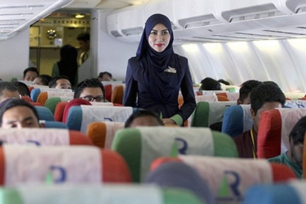 Авиакомпания осуществила первый перелет по законам шариата