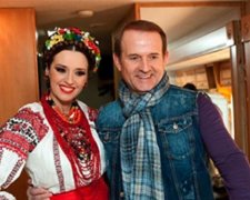 Оксана Марченко впевнено перемогла у рейтингу "Найбільш ефектні дружини впливових чоловіків"