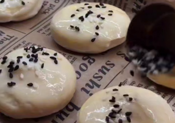 Закуска з червоною рибою, кадр з відео