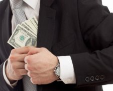 Шахрай схеми "ваш син у поліції" попався через жадібність