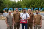 До Дня медичного працівника Валерій Дубіль, Віта Присяжнюк і фонд «Надія» здійснили гуманітарну місію на Донеччину та Сумщину