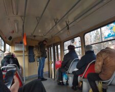 Общественный транспорт - фото Знай.uа