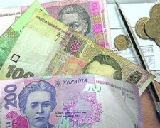 Возвращение в 90-е: бизнес переходит на расчеты налом