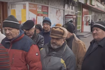 пенсіонери, скріншот з відео