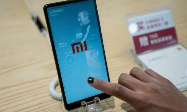 Xiaomi показала новый смартфон задолго до анонса