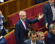 Ровный и еще ровнее: неприкосновенность рассорила депутатов