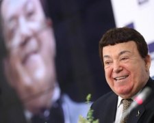 Маразматик Кобзон відповість за хамство