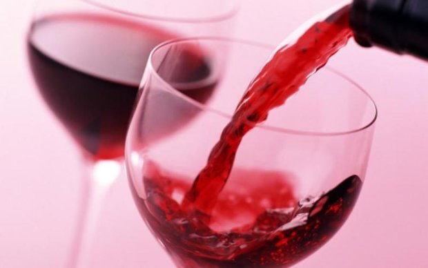 Чем может быть опасно украинское вино