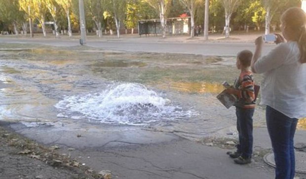 "Гейзеры" оккупированного Луганска оставили жителей без воды (фото)