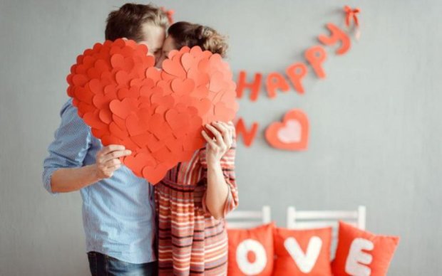 Как необычно провести День влюбленных: 3 пикантные идеи