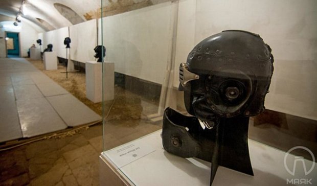 Шкіряні маски в стилі Steampank показали на фесті в Одесі (фото)