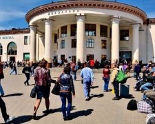 Станція "Вокзальна" працюватиме без обмежень на свята