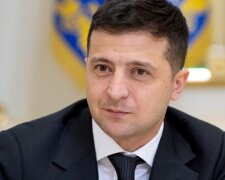 Зеленский обратился к украинцам перед местными выборами: "Всего пять вопросов"