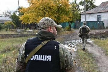 Под Киевом женщина упекла мужа в яму, мило улыбаясь копам