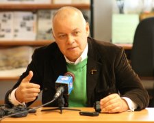 Прикрылся Путиным: украинские журналисты разыграли пропагандиста Киселева